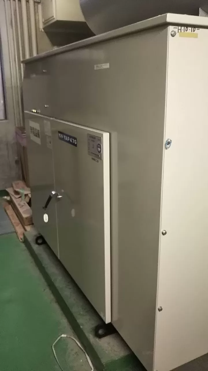 大阪府大阪市 某ホテルの非常用発電機